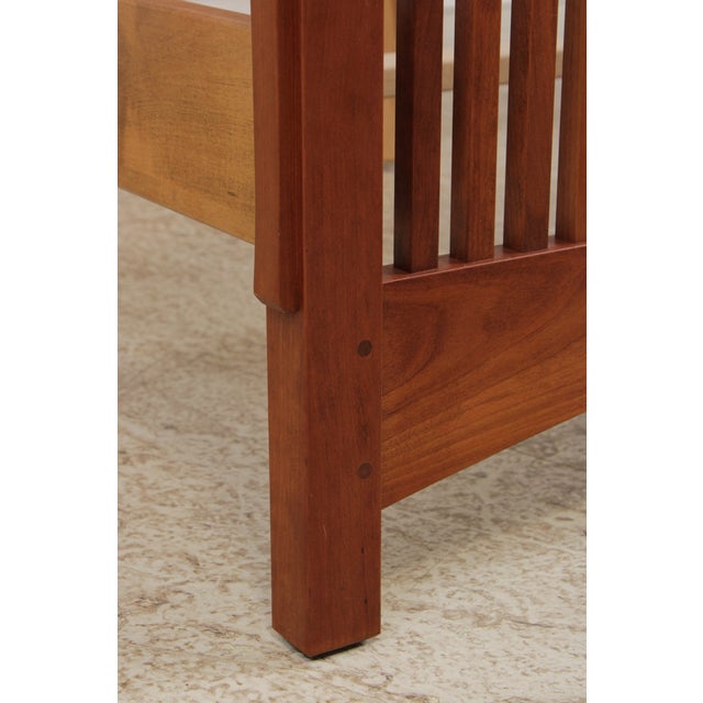 Stickley Cherry Queen Size Prairie Mission Bed For Sale - Image 13 of 18