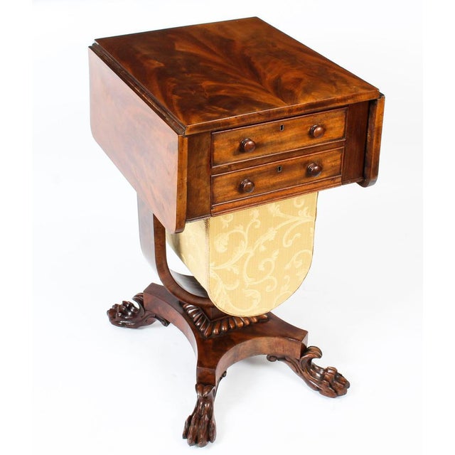 19th Century William IV Mahogany Drop-Leaf Occasional Table For Sale - Image 15 of 16