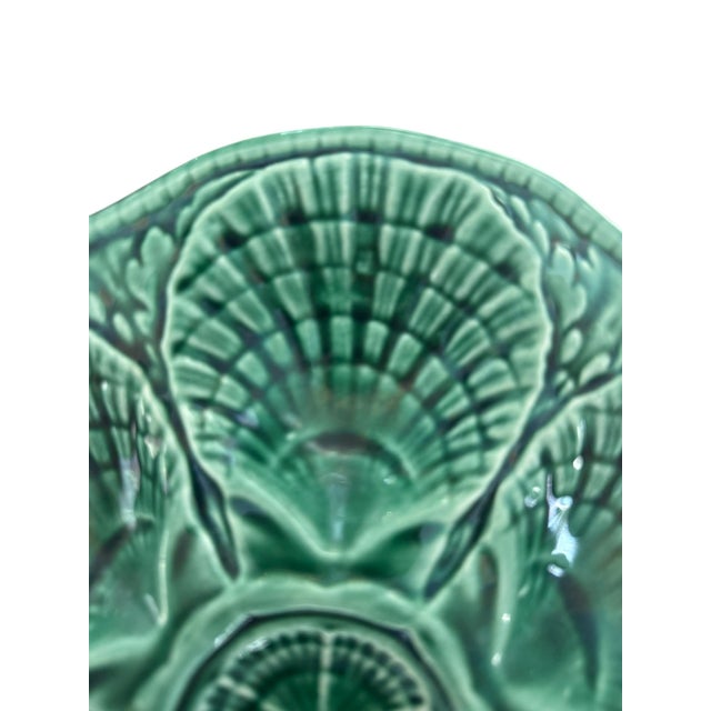 French Country Vintage French Sarreguemines Majolica Oyster Plate – Emerald Green – 10” For Sale - Image 3 of 6
