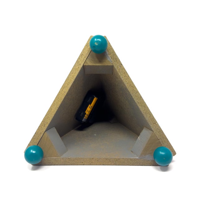 Wood 1980s Postmodern Triangular Mantel Clock With Splatter Finish For Sale - Image 7 of 7