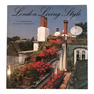 1990s "London Living Style" Book by Lesley Astaire For Sale