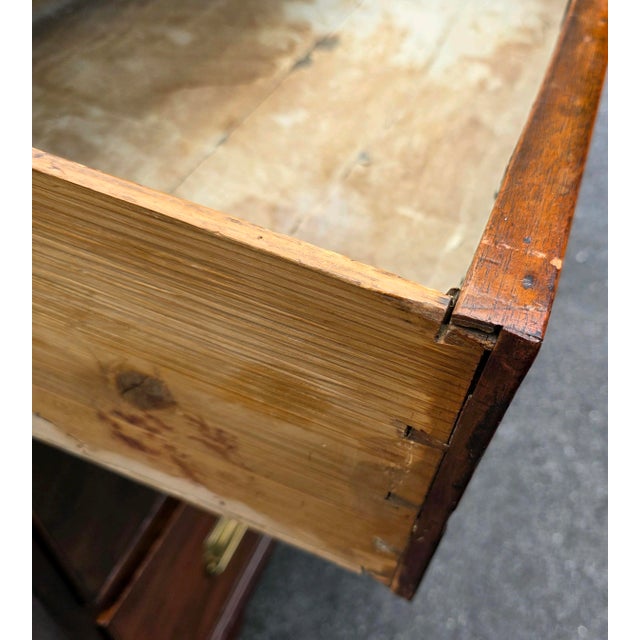 19th Century English Mahogany Chest of Drawers For Sale In Washington DC - Image 6 of 8