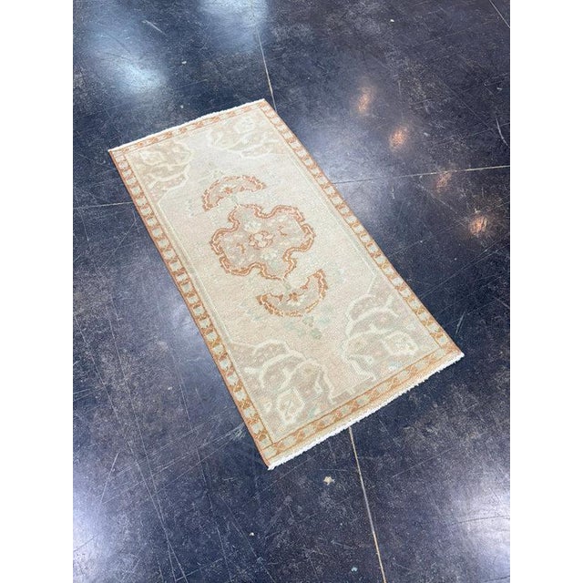 Turkish Mini Rug Oriental Hand Knotted Vintage Rug 1'7" x 3' #17928 For Sale In Houston - Image 6 of 8