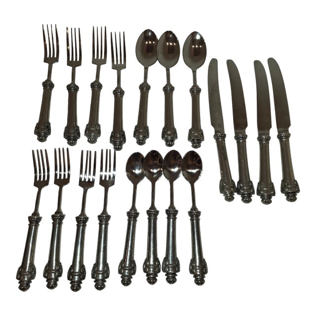 1990s Vagabond House Pewter and Stainless Flatware Medici Pattern 19 Pieces For Sale