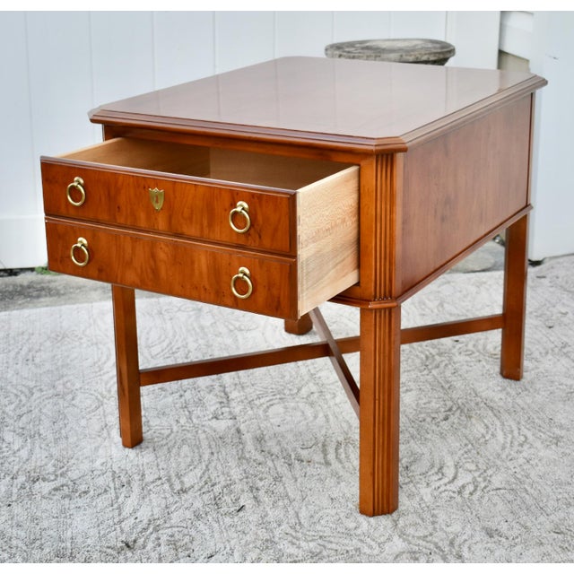 1990s Drexel Inlaid Side Table YewWood One Drawer Regency Style Stretcher Base Vintage For Sale - Image 5 of 13