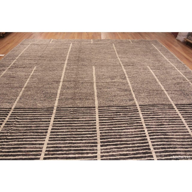 Large Geometric Grey Color Modern Contemporary Area Rug For Sale - Image 4 of 9