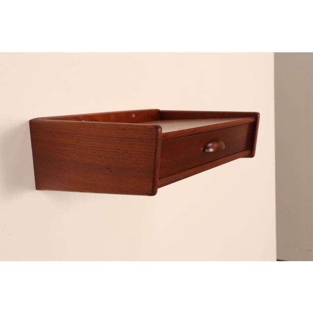 Mid-Century Modern Petite Danish Modern Single-Drawer Floating Nightstand / End Table in Teakwood For Sale - Image 3 of 14