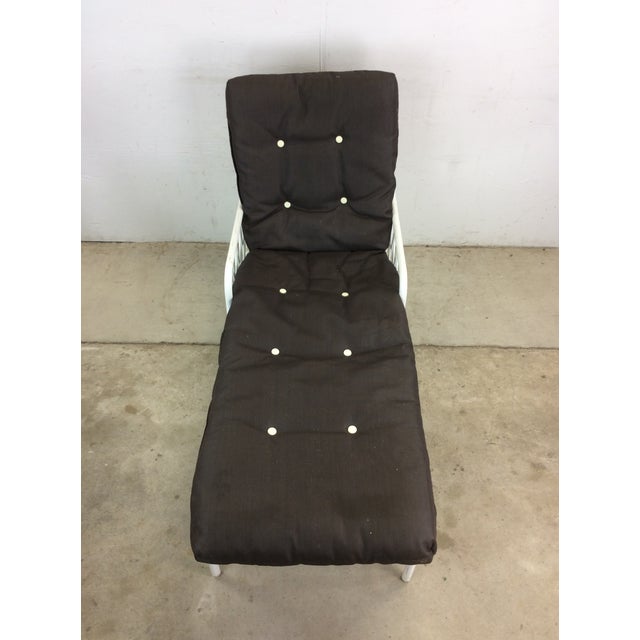 1970s Vintage 1970s Outdoor Patio Adjustable Aluminum Lounger With Vintage Cushion For Sale - Image 5 of 12