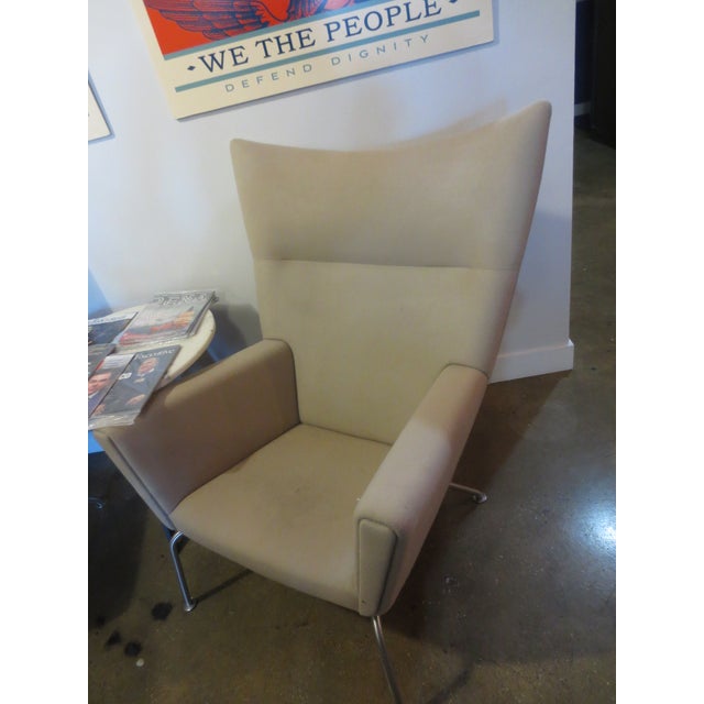Carl Hansen & Son Ch445 Wing Lounge Chair in Beige Fabric For Sale In New York - Image 6 of 6
