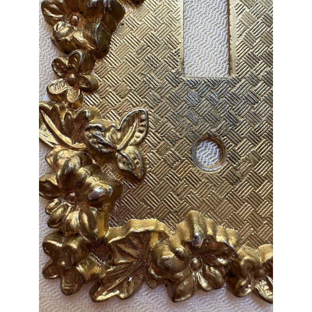 American Vintage American Tack 1967 Brass Casted Floral Light Switch Covers, Gold Switch Plate For Sale - Image 3 of 9
