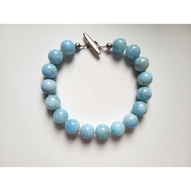 Contemporary Massive Natural Aquamarine & Freshwater Pearl Necklace, 23–24 Mm Aquamarine Beads, Statement Gemstone Necklace For Sale - Image 3 of 7