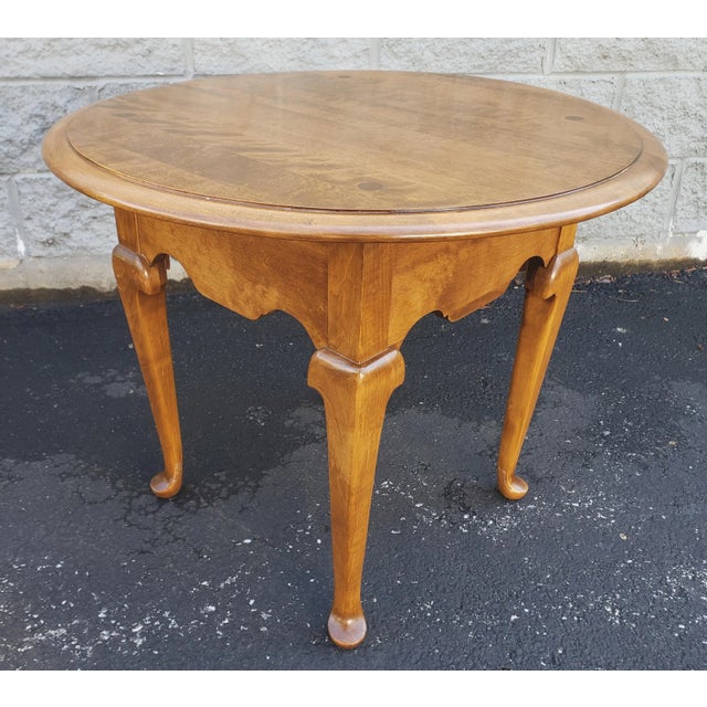 Ethan Allen Mid-Century Ethan Allen Heirloom Maple Queen Anne Side Table For Sale - Image 4 of 6