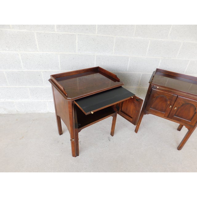 Traditional Drexel Furniture Vintage Cherry Georgian Style Nightstands - A Pair For Sale - Image 3 of 16