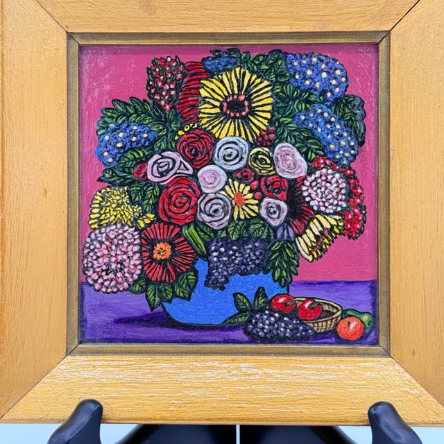 Traditional Mid-20th Century Naïve Folk Art Floral Still Life Painting in Gold Wood Frame For Sale - Image 3 of 5