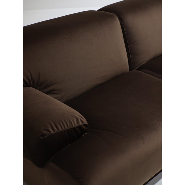 Textile Fianda Modular Sofa and Armchair in Brown Velvet by Vico Magistretti for Cassina, 1970s, Set of 4 For Sale - Image 7 of 18