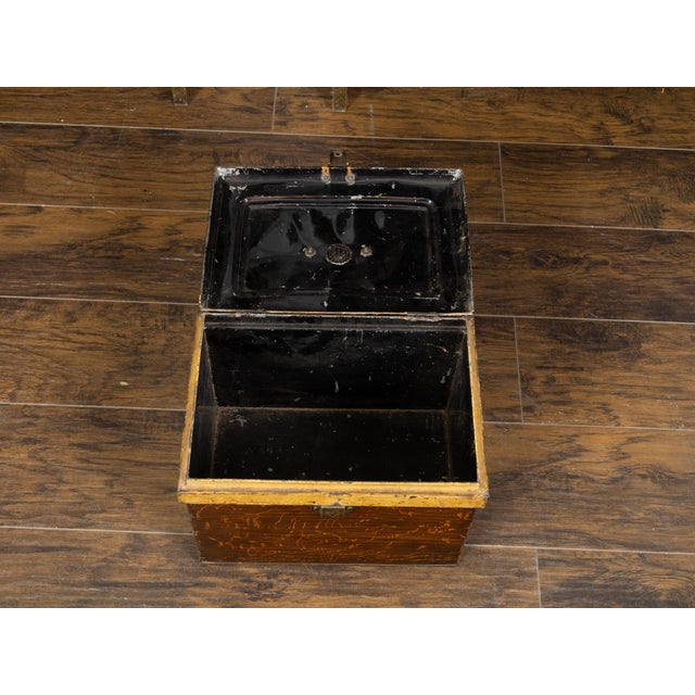 Brown French 1890s Rustic Painted Tôle Box with Wood Grain Finish and Goldenrod Accent For Sale - Image 8 of 11