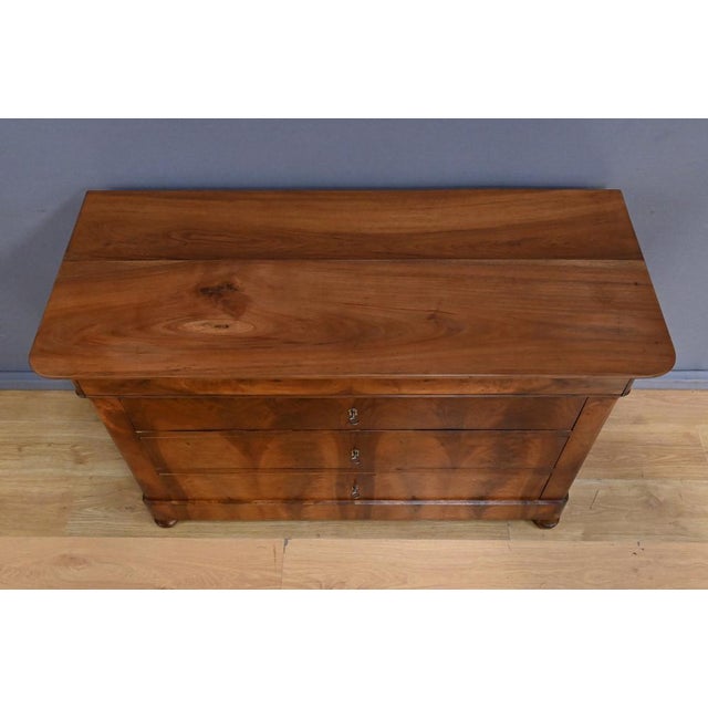 Restoration Chest of Drawers in Burr Walnut, 19th Century For Sale - Image 5 of 17