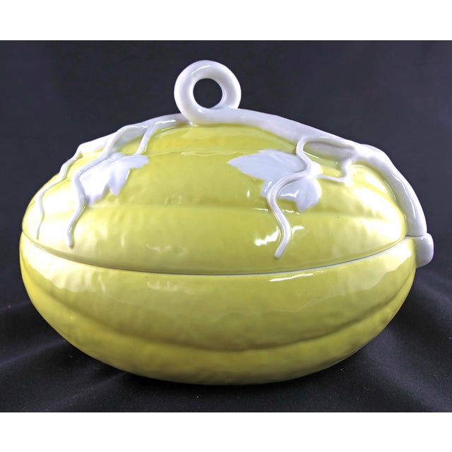 Mid 20th Century Mid 20th Century Mottahedeh Ceramic Melon Shape Lidded Tureen For Sale - Image 5 of 10
