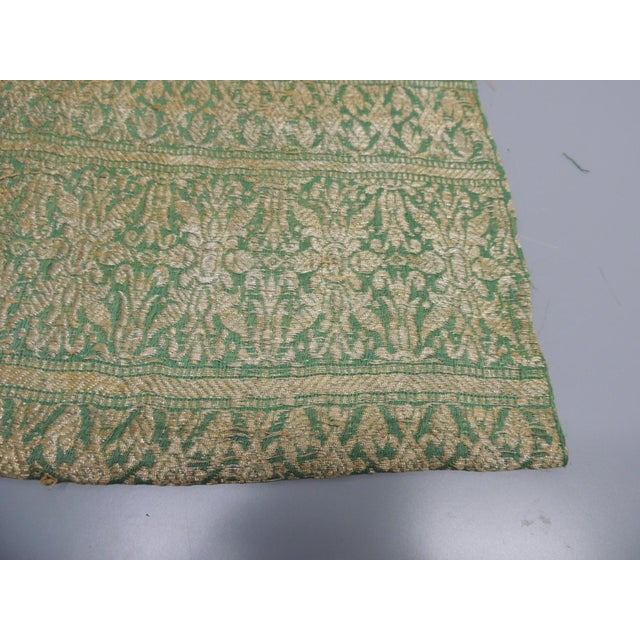 Antique Kelly Green and Gold Woven Silk Saree With Gold Metallic Threads Textile Fragments - Set of For Sale - Image 4 of 9