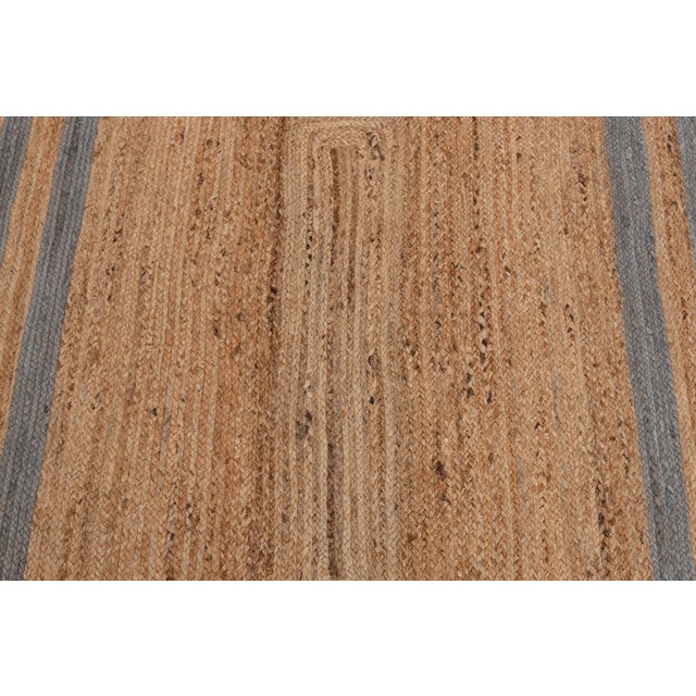 4'x6' Grey Border Rectangle Jute Handmade Rug For Sale - Image 4 of 9