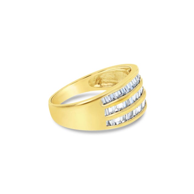 Contemporary Baguette Diamond Wedding Band 1.00cttw 14K Yellow Gold, Size 6.25 For Sale - Image 3 of 3