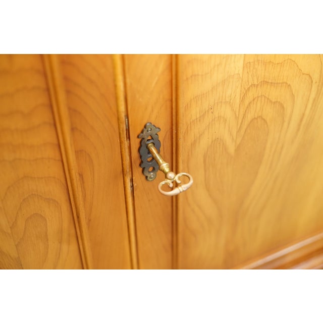 Vintage Burr Yew Wood Breakfront Sideboard with 4 Drawers For Sale - Image 9 of 18