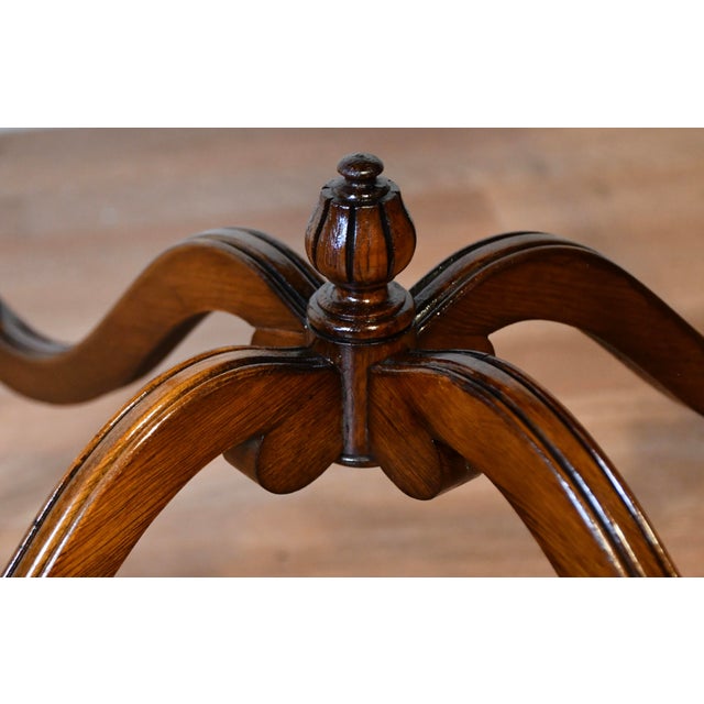 1910s Antique French Louis XV Walnut & Satinwood Inlay Round Center Table For Sale - Image 11 of 12