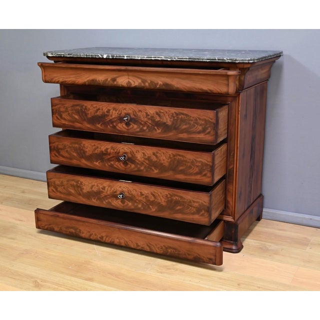 Louis Philippe Style Mahogany Chest of Drawers, Late 19th Century For Sale - Image 13 of 18