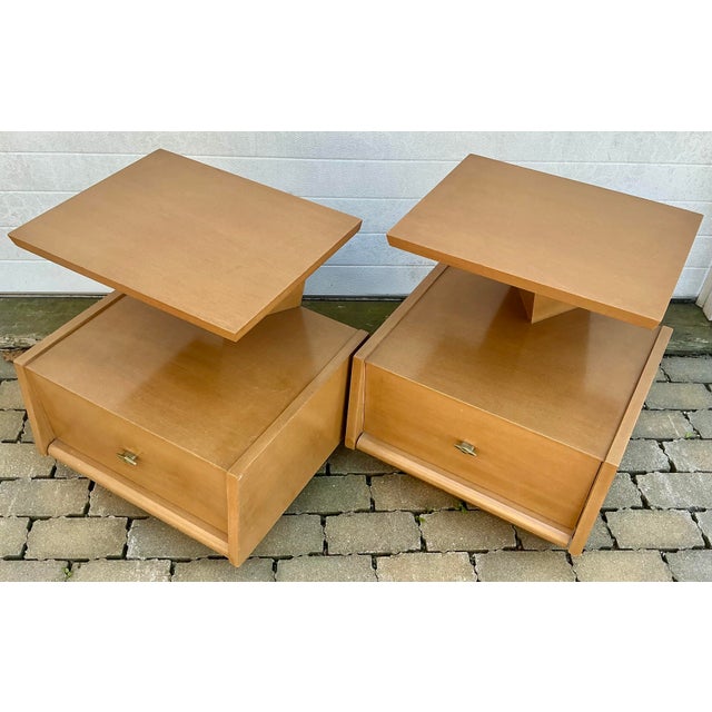 1950s Pair of 1950s Vintage Space Age Nightstands by Mendel Furniture. For Sale - Image 5 of 12