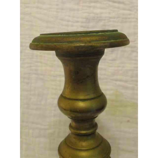 English Late 18th Century Matching Heavy Brass Candlesticks - a Pair For Sale - Image 3 of 10