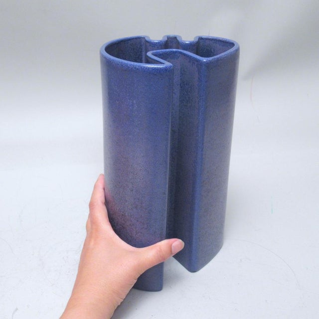 Angelo Mangiarotti Indigo Porcelain Vase by Angelo Mangiarotti, 1960s For Sale - Image 4 of 12