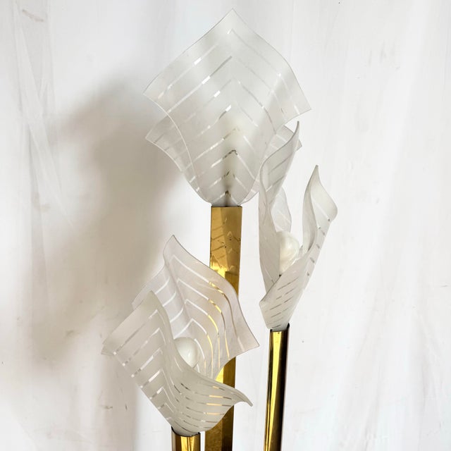 1980s Art Deco Sculptural Acrylic and Brass Torchiere Floor Lamp With Calla Lily-Inspired Shades For Sale - Image 5 of 12