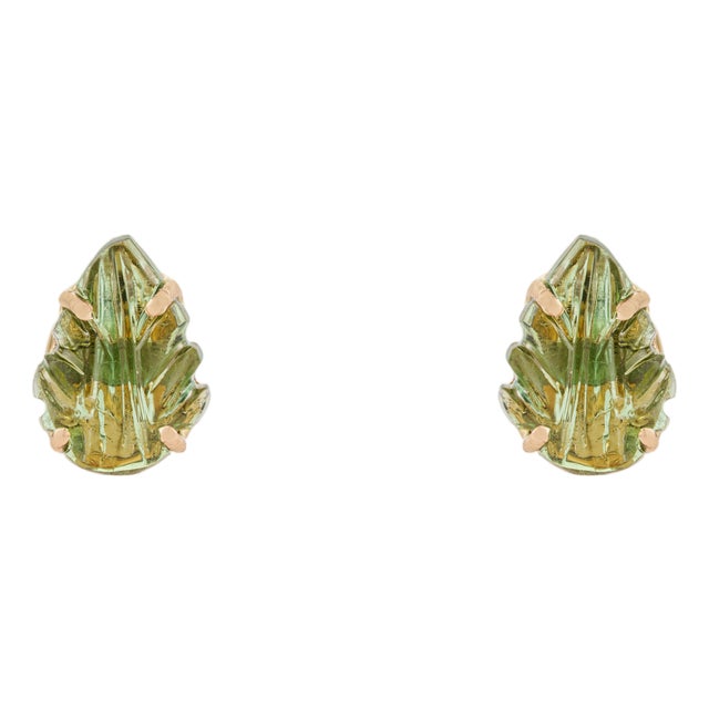 Modern 1.6ct Carved Green Tourmaline Leaf Stud Earrings in 14k Yellow Gold- 2 Pieces For Sale
