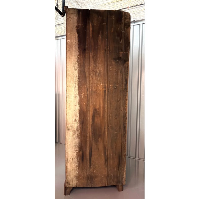 Wood Antique American Primitive Painted Two-Tone Corner Cupboard, Virginia For Sale - Image 7 of 10