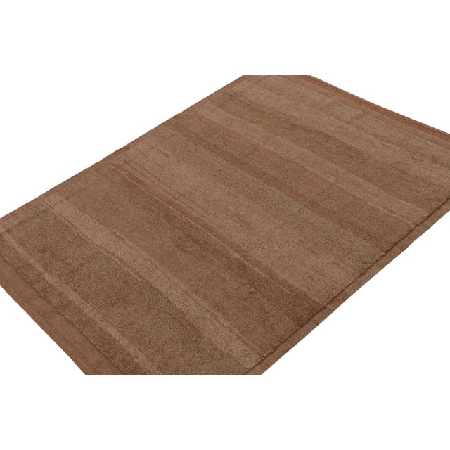 Handwoven in wool, this 6x8 rug is from a bold new line of contemporary rugs by Rug & Kilim. Further On the Design: This...