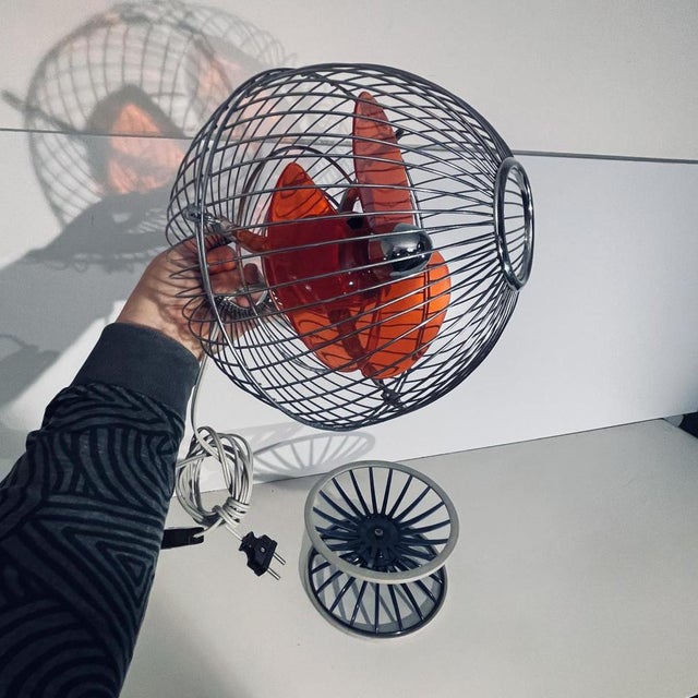B-45 Fan with Chrome-Plated Steel Spherical Structures and Red Polycarbonate Blades from Hitachi, Japan, 1970s For Sale - Image 5 of 13