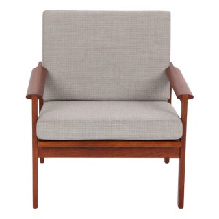 Armchair by Illum Wikkelsø for Niels Eilersen, 1950s For Sale