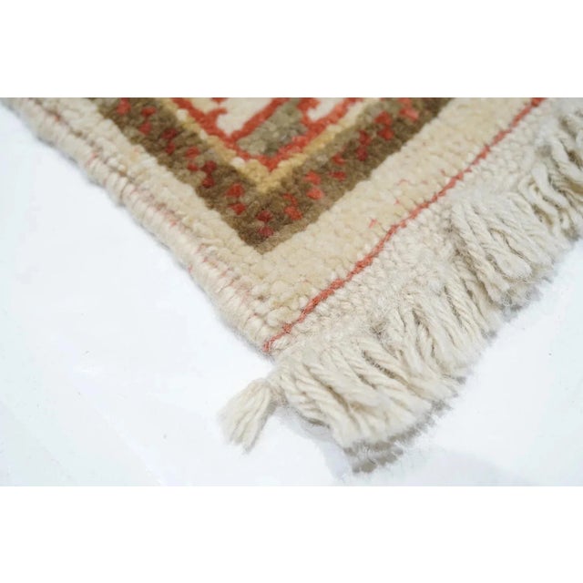 Traditional Oushak Rug 6' X 9' For Sale - Image 3 of 11