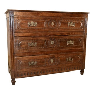 Late 18th Century Directoire Provençal Oak Commode For Sale