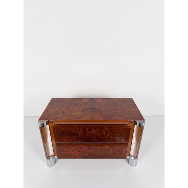 Milo Baughman Mid-Century Burl Wood, Chrome and Acrylic Glass Nightstands, 1970s, Set of 2 For Sale - Image 4 of 18