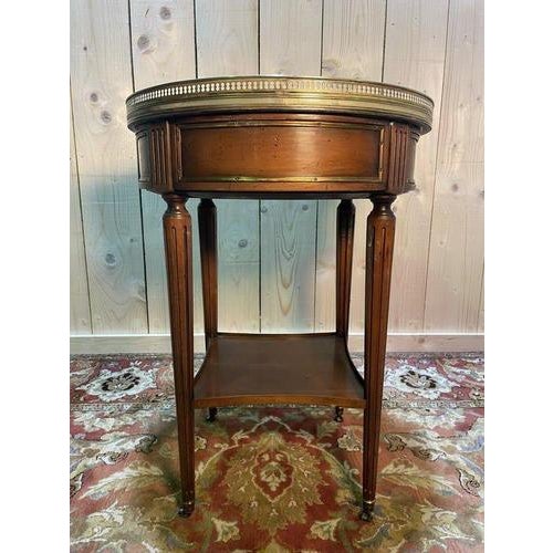 Artist: None Period: 20th century Style: Louis 16th, Directory Condition: Perfect condition Material: Solid wood Length:...
