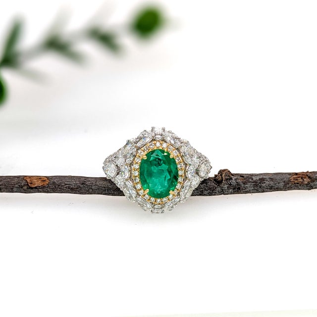 Exceptional Gia Certified Emerald in a Bespoke Heirloom Setting: Solid 14k Gold, Size 6.75 For Sale In Columbus - Image 6 of 11