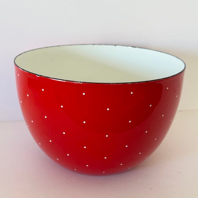 Mid Century Modern Ampler Ejiry Red Enamel Bowl With White Diamonds Kaj Frank Style For Sale - Image 9 of 13