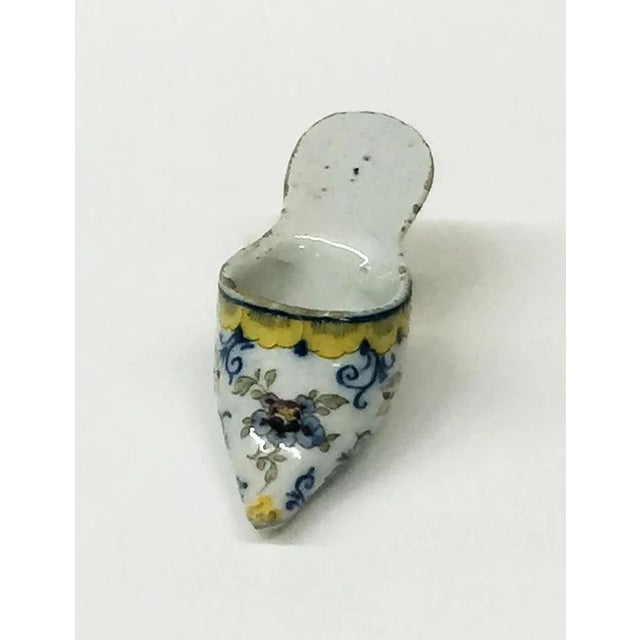 Small 18th century polychrome earthenware shoe slippery Makkum, The Netherlands circa 1750. Beautiful colors, blue tones,...