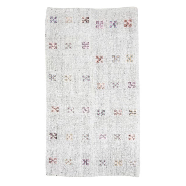 Textile Vintage Light Gray Embroidered Kilim Rug For Sale - Image 7 of 7