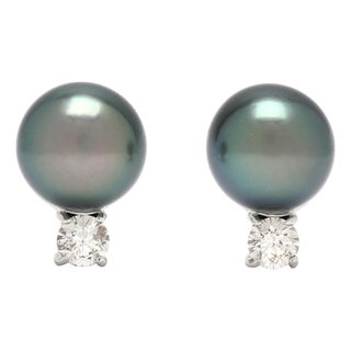 0.35ctw Tahitian Pearl & Diamond Stud Earrings, 14k White Gold, Length .5 In., Pair For Sale