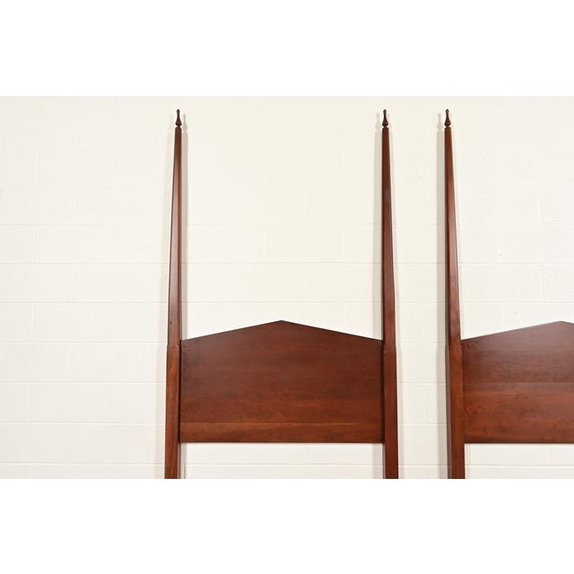 Baker Furniture Style Federal Carved Walnut Twin Size Poster Beds, Pair For Sale In South Bend - Image 6 of 10