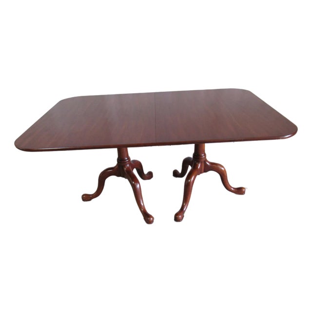 1980s Henkel Harris Dining Room Table Cherry Pedestal For Sale