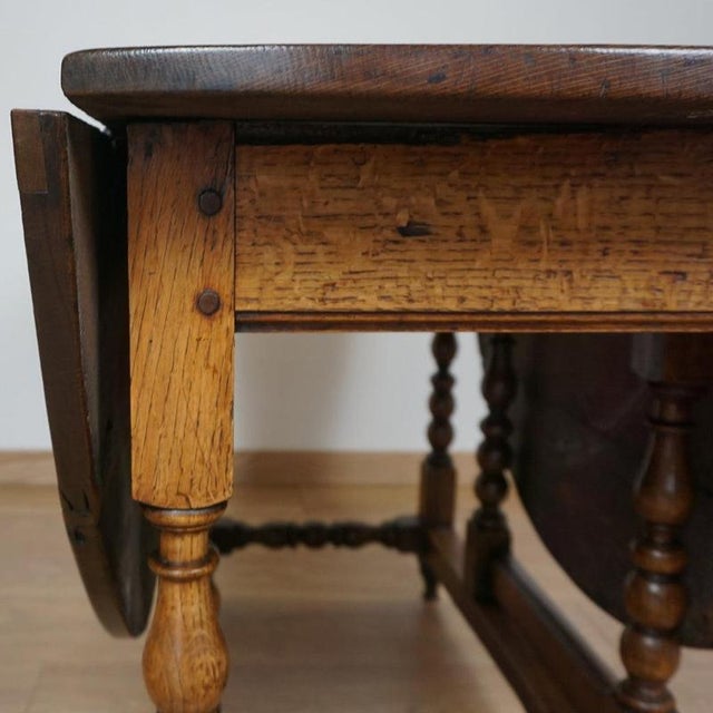 Late 17th Century Oak Gateleg Table For Sale - Image 6 of 10