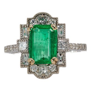 1.8Ct Colombian Emerald Ring With Natural Diamond Accents: Solid 14k Gold, 9x6mm, Size 6.75 For Sale
